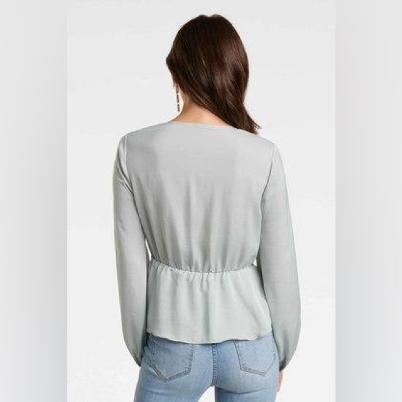 BNWT EVER NEW PALE SAGE TWIST BLOUSE - Picture 4 of 5